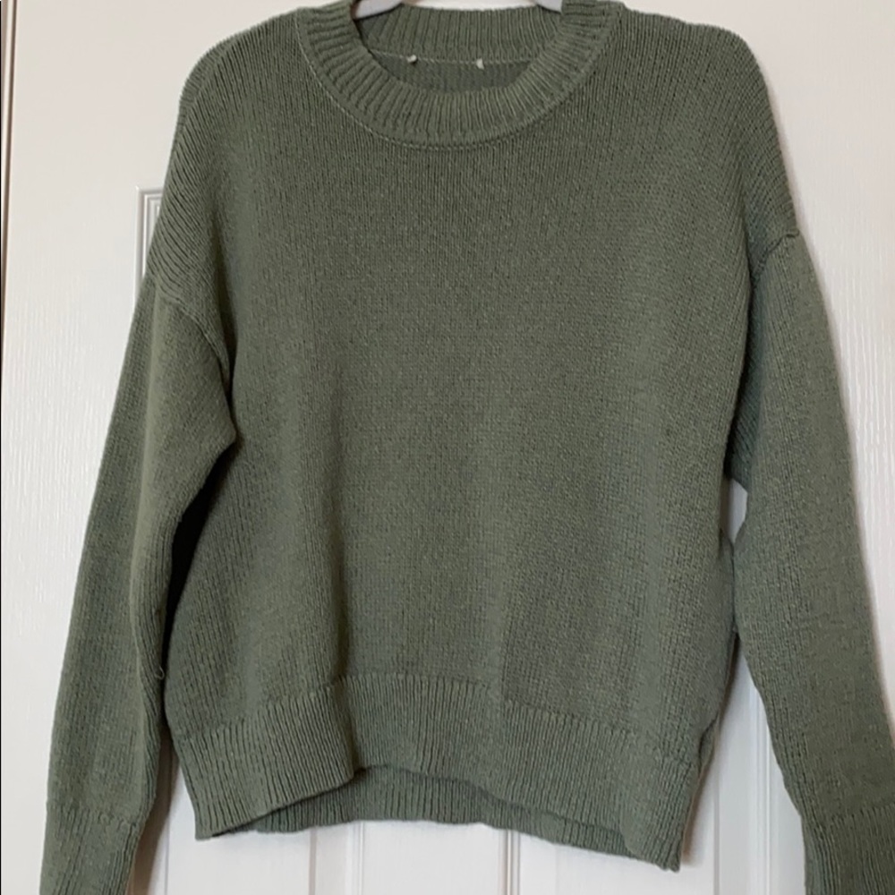 Moss Green knit sweater crew neck